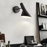 Applique Murale Scandinave Noire Orientable Bureau